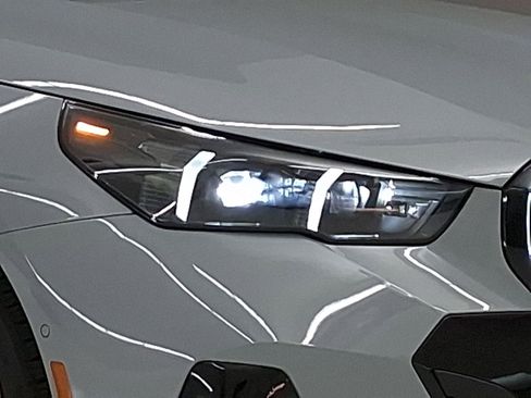 New 2026 BMW i5 eDrive40 w/ M Sport Package image 9