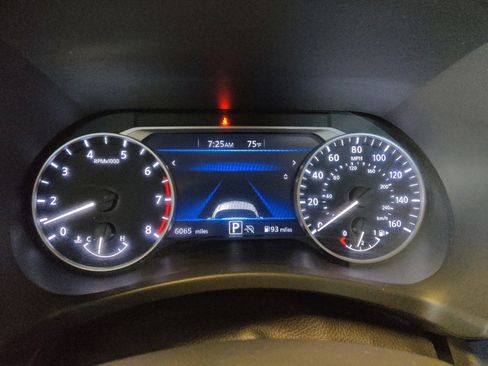 Used 2025 Nissan Sentra SV w/ All-Weather Package image 23