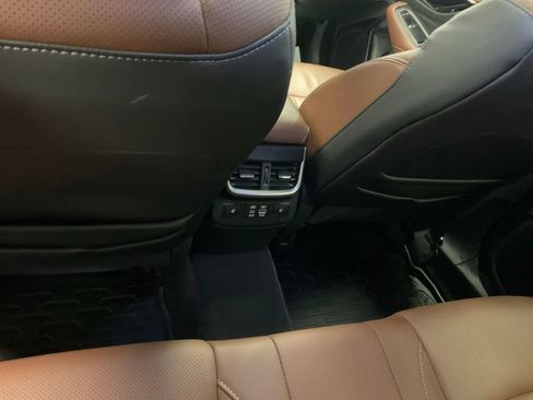 Used 2024 Subaru Outback Touring w/ Popular Package #2 image 27