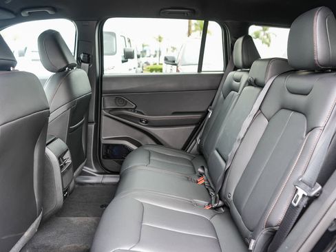 New 2026 Jeep Cherokee Limited AWD/4WD image 18