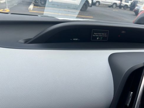 Certified 2021 Toyota Prius Limited w/ Premium Convenience Package image 6