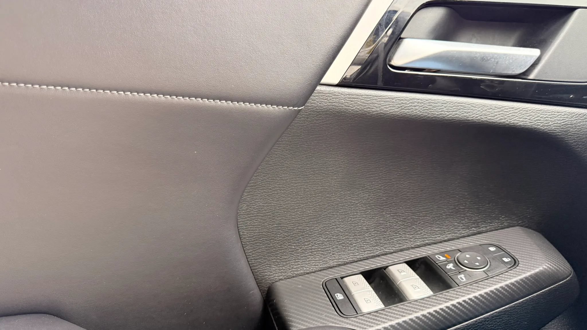 Used 2024 Mitsubishi Outlander FWD image 27