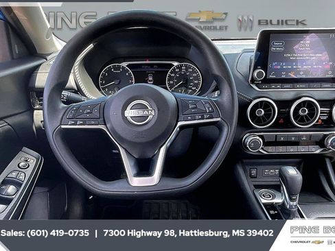 Used 2024 Nissan Sentra SV FWD image 5