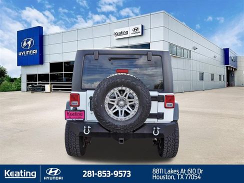 Used 2015 Jeep Wrangler Sport AWD/4WD image 6