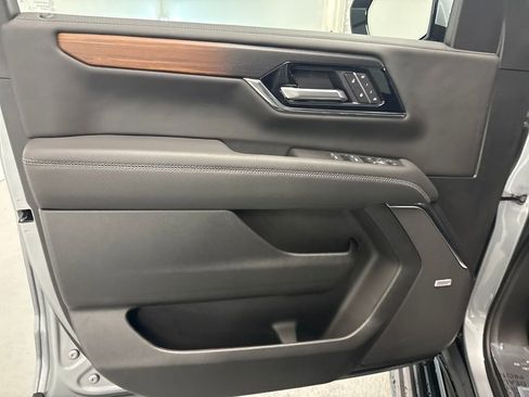 New 2026 GMC Yukon XL Denali w/ Sun & Power Step Package RWD image 11
