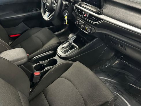 Used 2023 Kia Forte LXS w/ LXS Technology Package image 15
