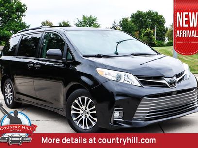 Used 2018 Toyota Sienna XLE Premium