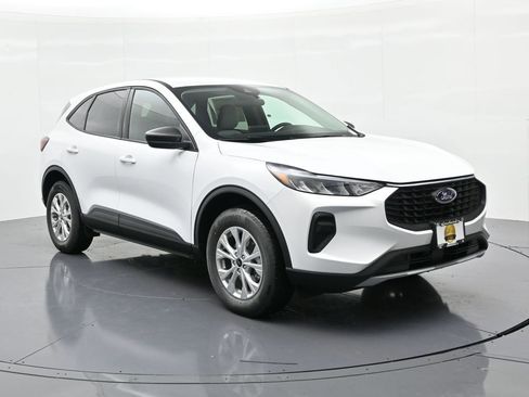 New 2026 Ford Escape Active w/ Cold Weather Package image 4