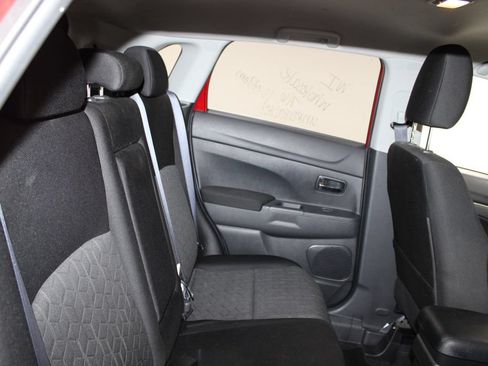Used 2024 Mitsubishi Outlander Sport ES AWD/4WD image 21