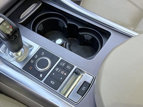 Used 2017 Land Rover Range Rover Sport HSE AWD/4WD image 18
