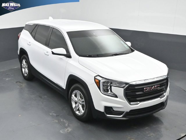 Used 2024 GMC Terrain SLE FWD image 9