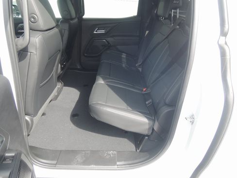 New 2025 Chevrolet Silverado EV LT image 25