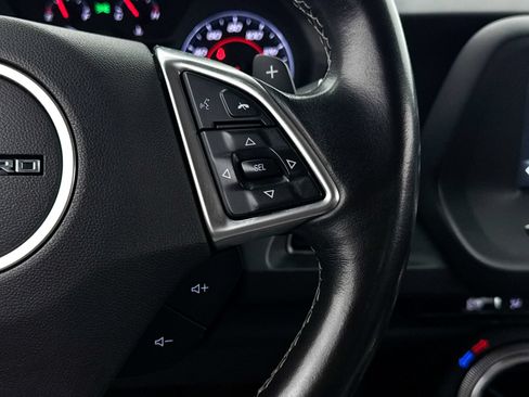 Used 2018 Chevrolet Camaro LT RWD image 31