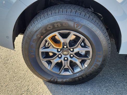 Used 2025 Ford Expedition Tremor AWD/4WD image 7
