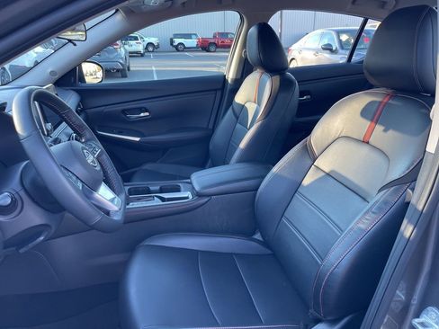 Certified 2025 Nissan Sentra SR w/ SR Premium Package image 18