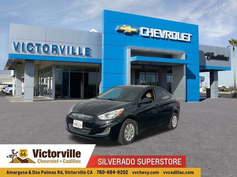 Used 2017 Hyundai Accent SE image 1