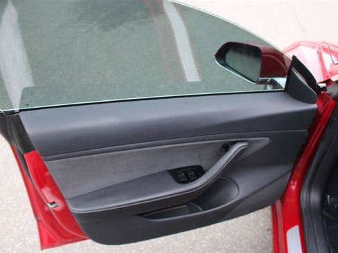 Used 2018 Tesla Model 3 Long Range image 11