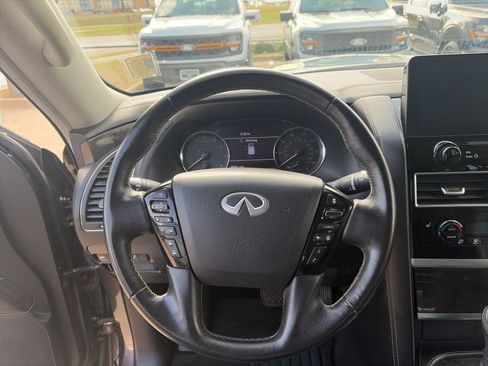 Used 2024 INFINITI QX80 Luxe image 16