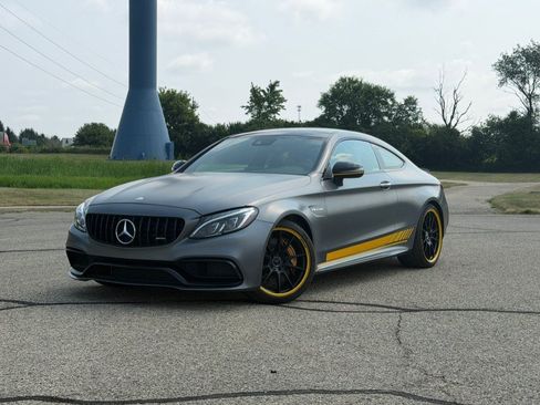 Used 2017 Mercedes-Benz C 63 AMG S image 3
