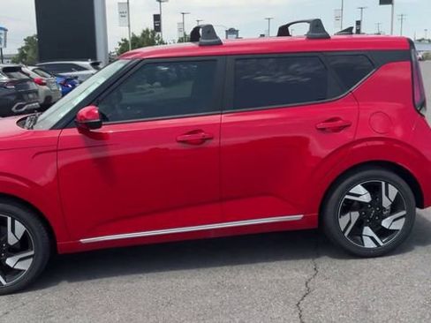 Certified 2025 Kia Soul GT-Line w/ GT-Line Technology Package FWD image 4