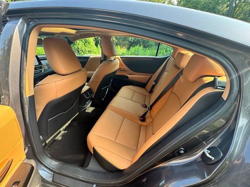 Used 2025 Lexus ES 350 w/ Premium Package FWD image 11