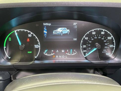 Used 2023 Ford Maverick XLT image 38