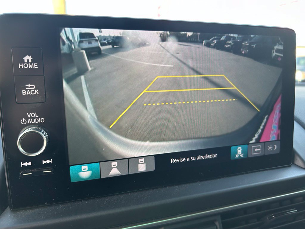 Certified 2025 Honda Pilot Touring image 19