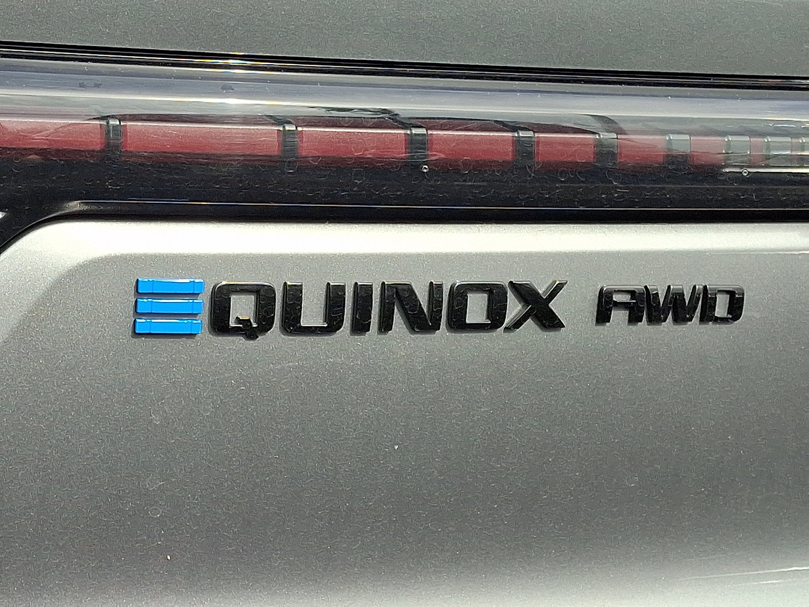 Used 2024 Chevrolet Equinox EV RS AWD/4WD image 9