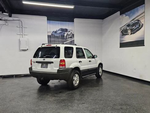 Used 2003 Ford Escape XLT image 17