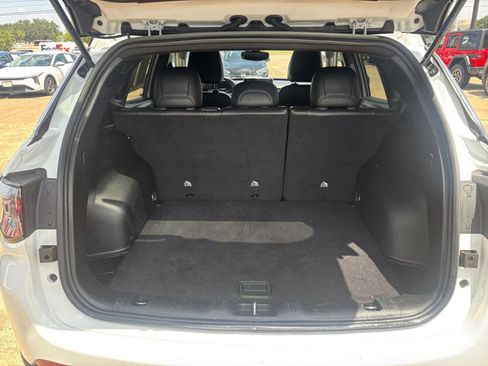 Used 2025 Jeep Compass Limited AWD/4WD image 32