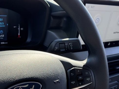 New 2025 Ford Maverick XL image 18