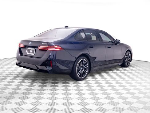 Used 2026 BMW 550e xDrive AWD/4WD image 5