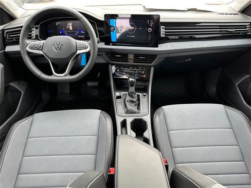 New 2026 Volkswagen Jetta SE image 18