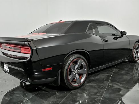 Used 2013 Dodge Challenger R/T Plus RWD image 9
