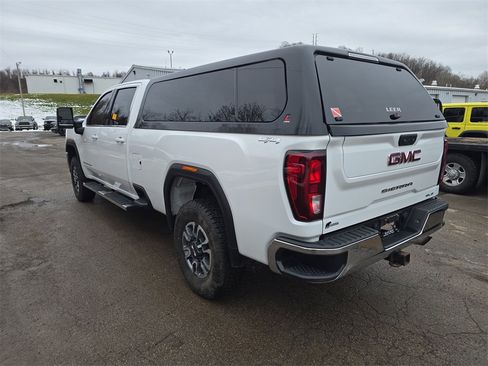 Used 2023 GMC Sierra 2500 SLE w/ Remote Start Package image 6
