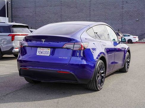 Used 2023 Tesla Model Y Long Range image 7