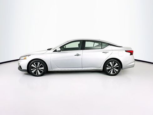 Used 2019 Nissan Altima 2.5 SV FWD image 4