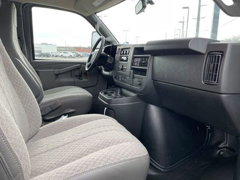 New 2025 Chevrolet Express 3500 w/ Power Convenience Package image 21