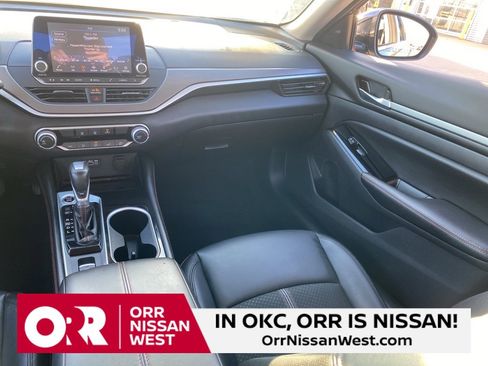 Used 2025 Nissan Altima 2.5 SR image 21