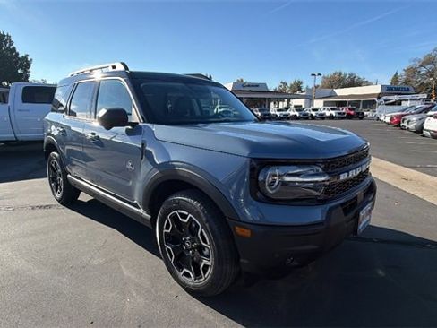 New 2025 Ford Bronco Sport Outer Banks w/ Outer Banks Tech Package+ image 2