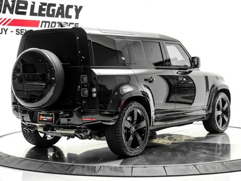 Used 2024 Land Rover Defender 110 V8 AWD/4WD image 6