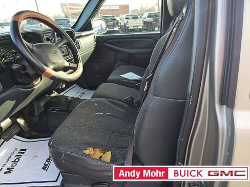 Used 2000 Chevrolet Silverado 1500 4x4 Regular Cab w/ Exterior Appearance Pkg image 32