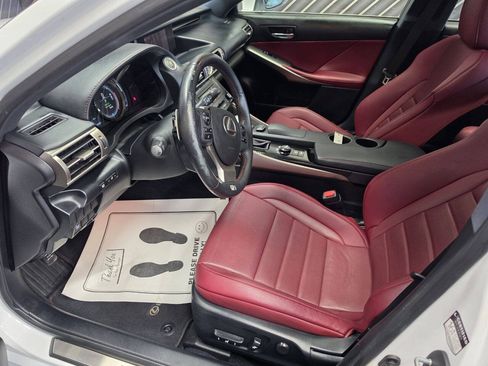 Used 2014 Lexus IS 350 w/ F Sport Package RWD image 18