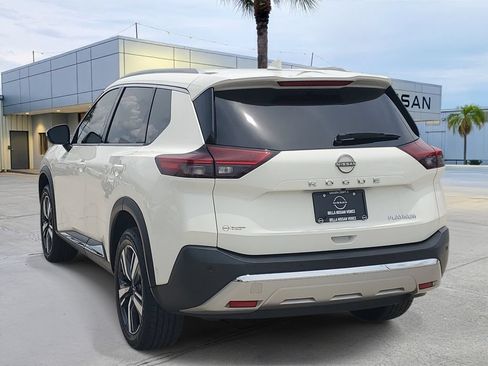Certified 2023 Nissan Rogue Platinum w/ Platinum Premium Package FWD image 6