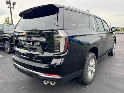 New 2026 Chevrolet Suburban Premier AWD/4WD image 28