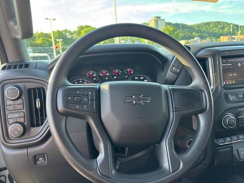 Used 2025 Chevrolet Silverado 1500 Custom Trail Boss w/ Turbomax Blackout Package AWD/4WD image 14