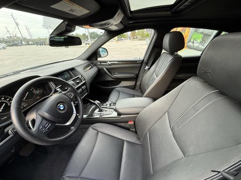 Used 2018 BMW X4 xDrive28i AWD/4WD image 9