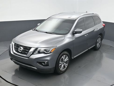 Used 2020 Nissan Pathfinder SV image 9