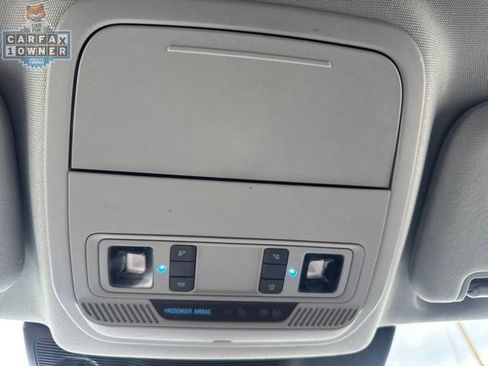 Used 2024 Ford Explorer XLT w/ Equipment Group 202A AWD/4WD image 40