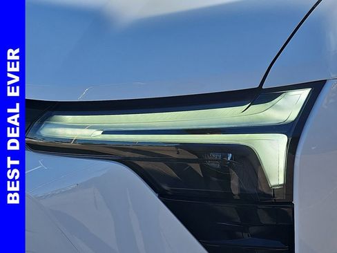 New 2025 Chevrolet Blazer EV LT w/ Midnight/Sport Edition image 33